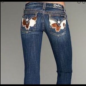 ISO in size 32 waist and 36 length!